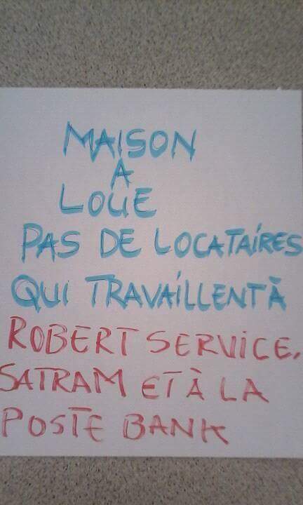 Maxewell's tweet photo. #Gabon: Maison à louer. Avis aux personnes travaillant à #Satram, #RobertsService et à la #PostBank ce n'est pas pour vous lol https://t.co/HH3bw9G5Ki