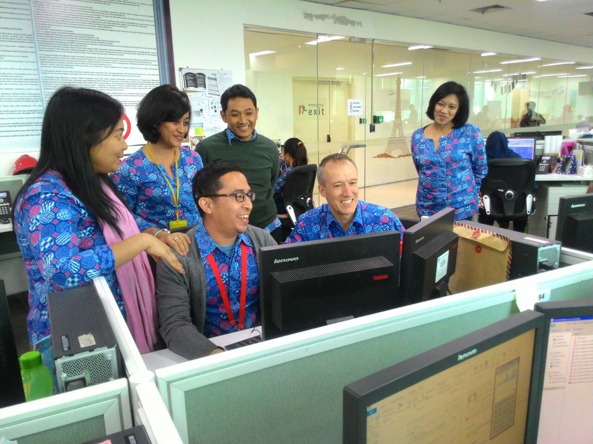 Thank for visit us pak <a href="/AndyClachers/">andy clachers,</a> and ibu <a href="/EOepangat/">Emira Oepangat</a> #happyworkingatAXA #proudofAXA