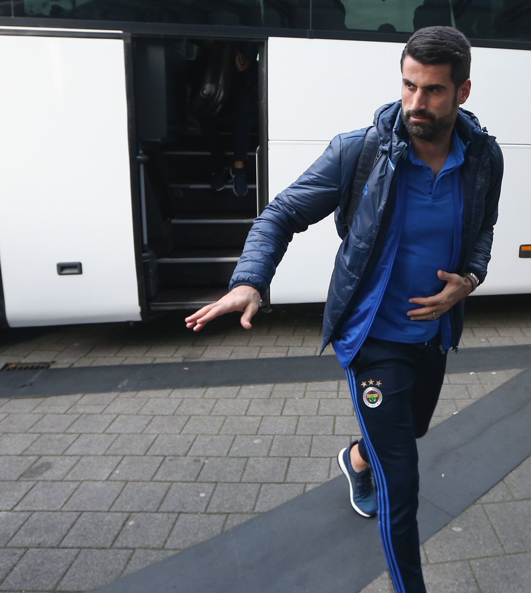 Fenerbahce's tweet image. Fenerbahçemiz Rotterdam’da | fenerbahce.org/detay.asp?Cont…