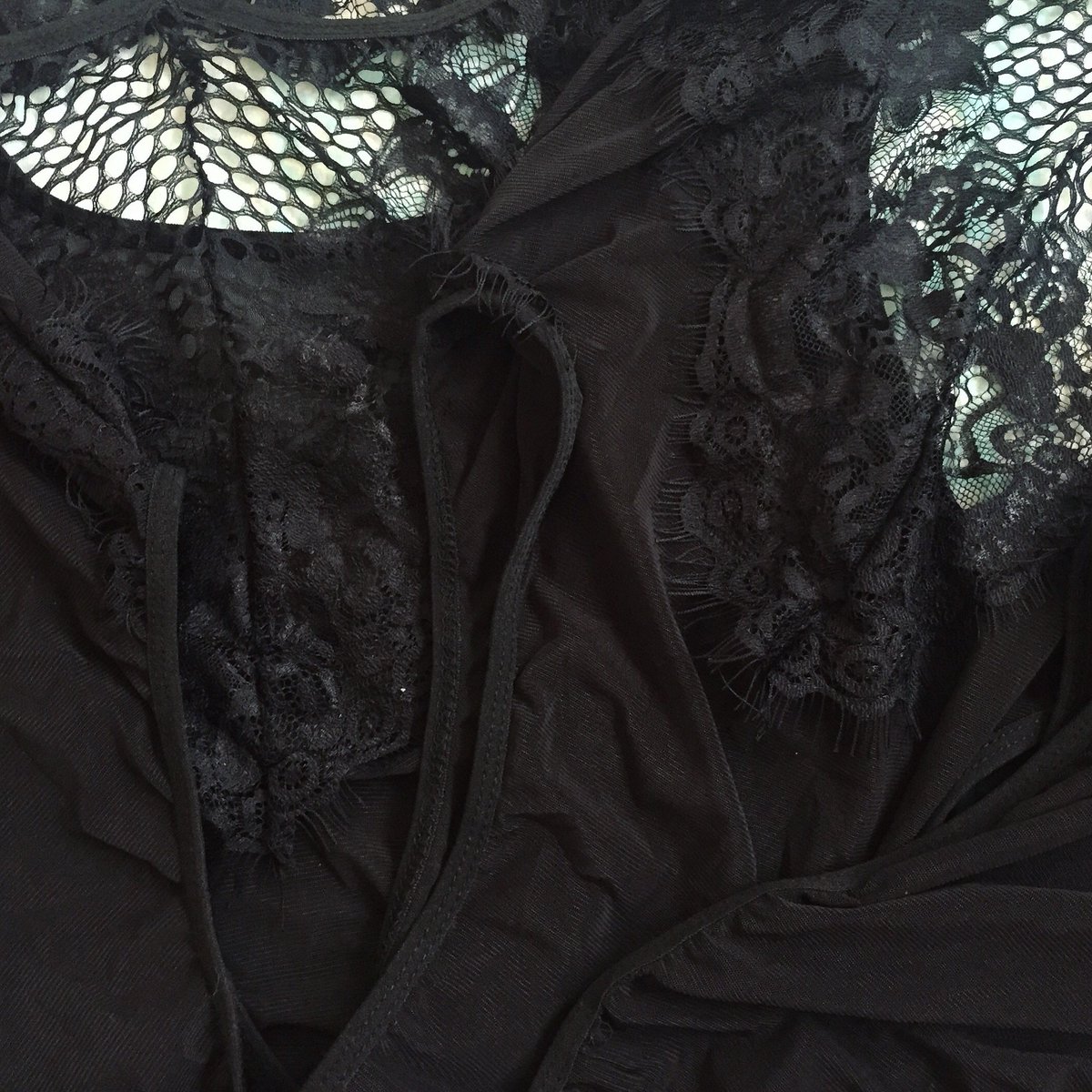 Khithah's tweet photo. Lace bodysuits instock.
R420
Black : M,L &amp; XL
Whatsapp 0762066756 for orders https://t.co/WbXwsa9sqX