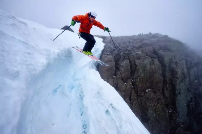 "I hope my work can inspire others to get out there" - interview with Scottish ski photographer <a href="/HamishFrost/">Hamish</a> trib.al/qjjQo4r