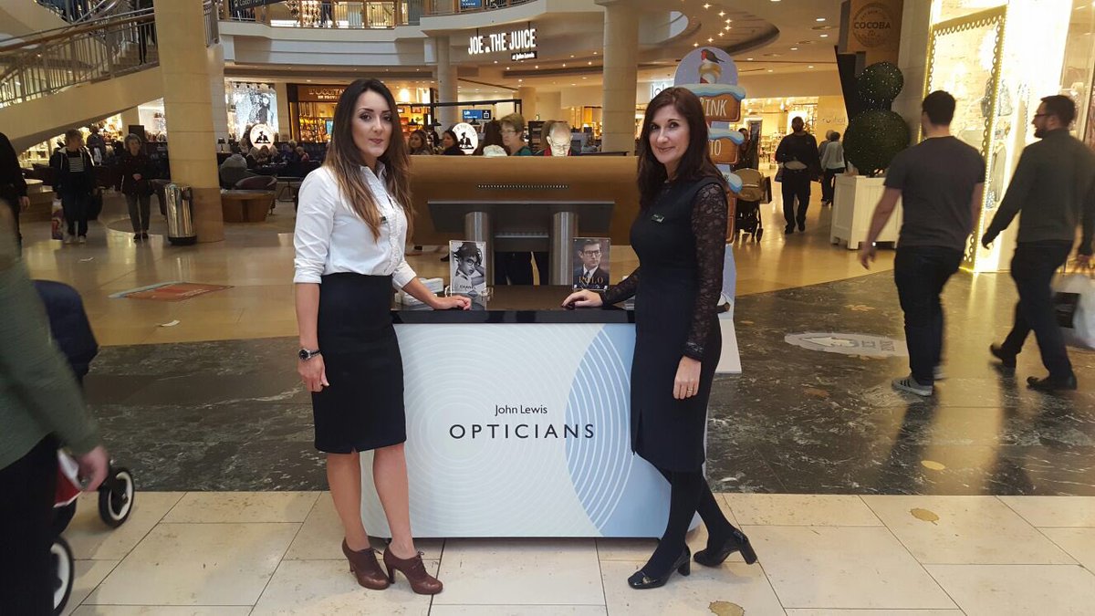 Mishmash1980's tweet image. Glamteam out in Bluewater #freeeyetest #jlobluewater @NicholaLUX @stefanome @navkaurlydder