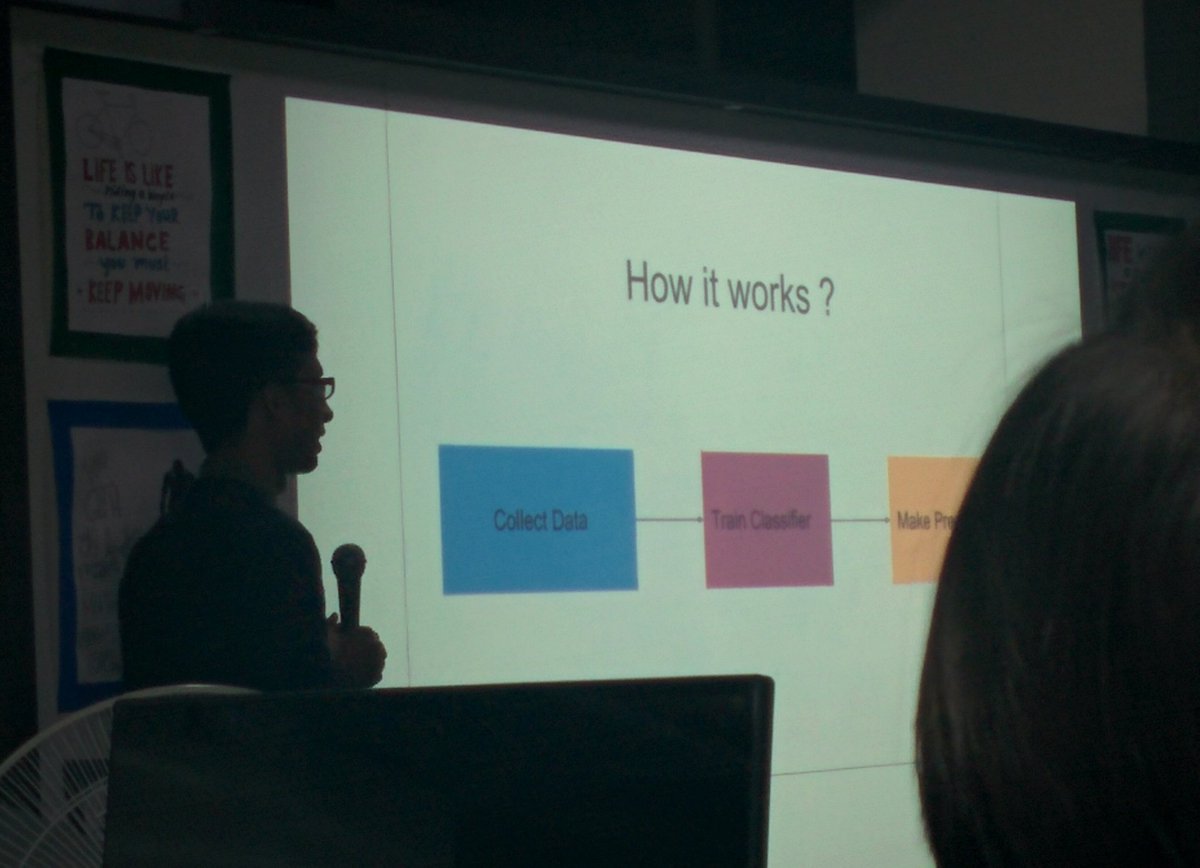 sanjayvhirani's tweet image. The Great @krunal3kapadiya is here presenting #MachineLearning #WedTalks #Multidots