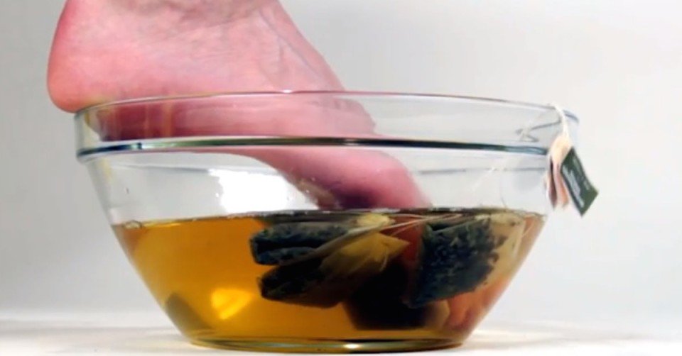 GuruFreshBreak's tweet photo. Smelly #feet? place it in a warm bucket of water and watch it nourish your skin! https://t.co/zGJRqPicnt