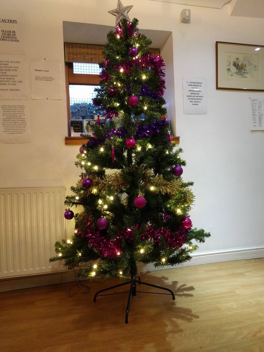 ChrisC4mpbell's tweet photo. The tree is up in Kirkliston Dental Surgery.... https://t.co/npBtNwgCiI