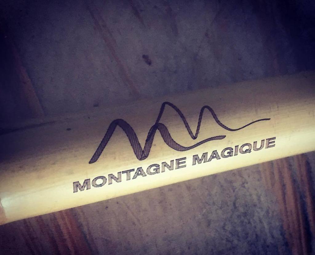 montagnemagiq's tweet photo. MM ski poles #PolePlant #montagnemagique #nendaz #4valleys #inlovewithswitzerland https://t.co/gDAlbC0HAX https://t.co/oIZo6Kw4iB