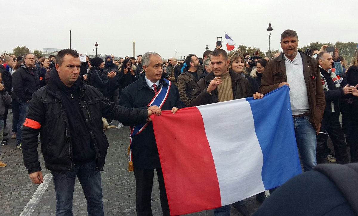 .@FN69_officiel @FN_officiel faux ! Le @SIEL_Off est présent depuis le début aux côtés des policiers
@OuchikhKarim @SJallamion