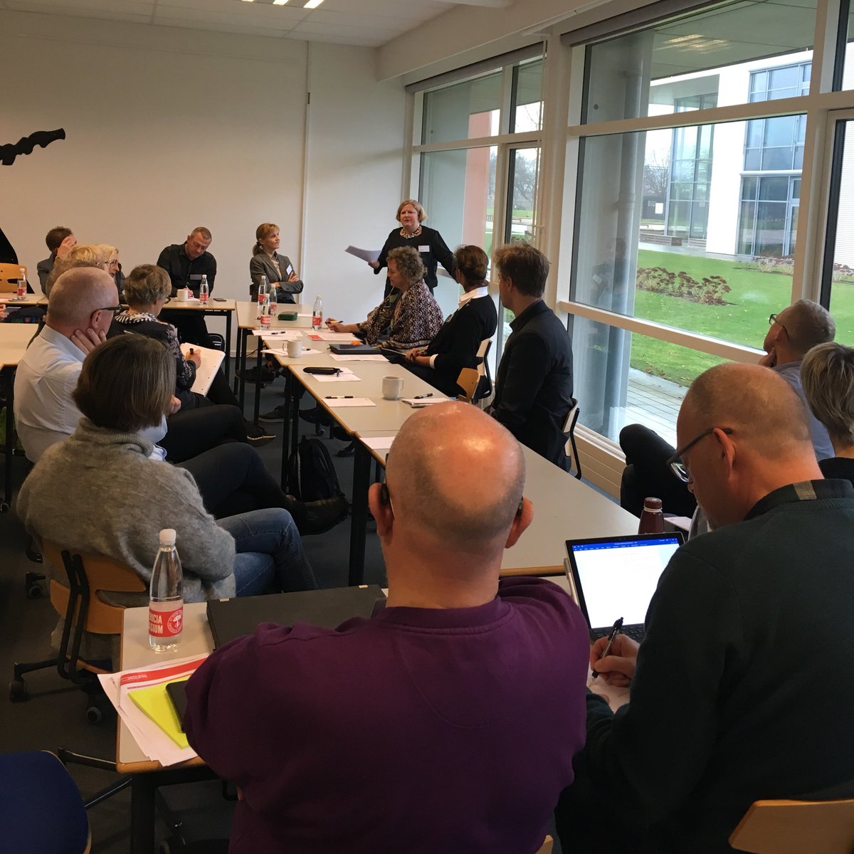 TaenketankenDEA's tweet photo. Så er der gået workshop i den! Al den vigtige viden fra virkeligheden skal i spil for at skabe d bedste system for unge! #UUtopmode #uddpol https://t.co/NxuTnYCE0w