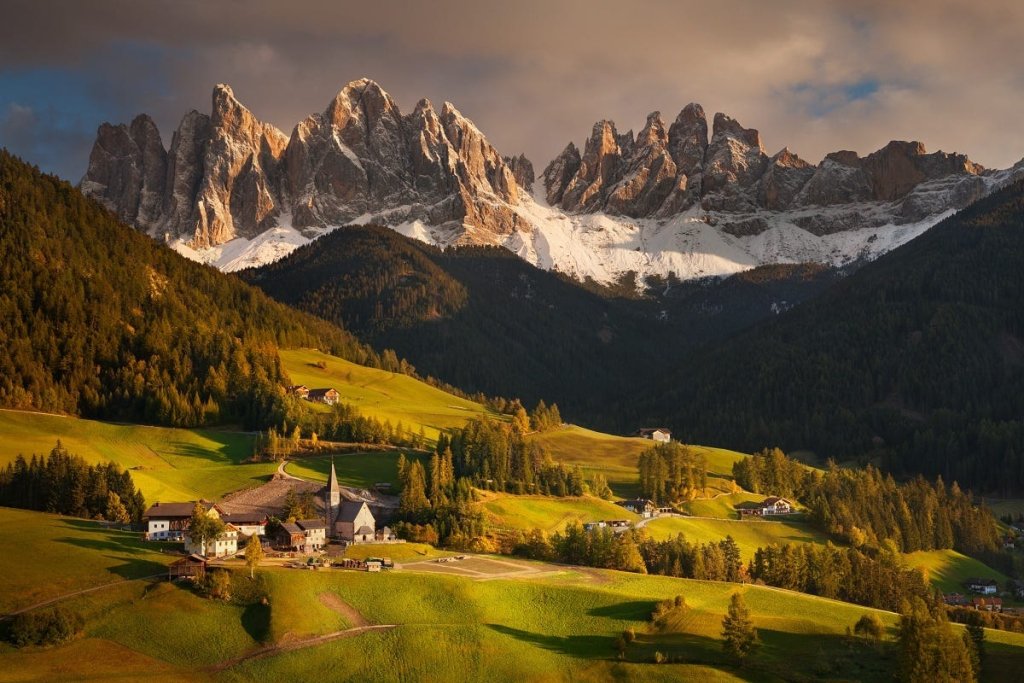 shirlero's tweet photo. Valle de Funes, Bolzano, Italia #photography https://t.co/RbAGOba78i