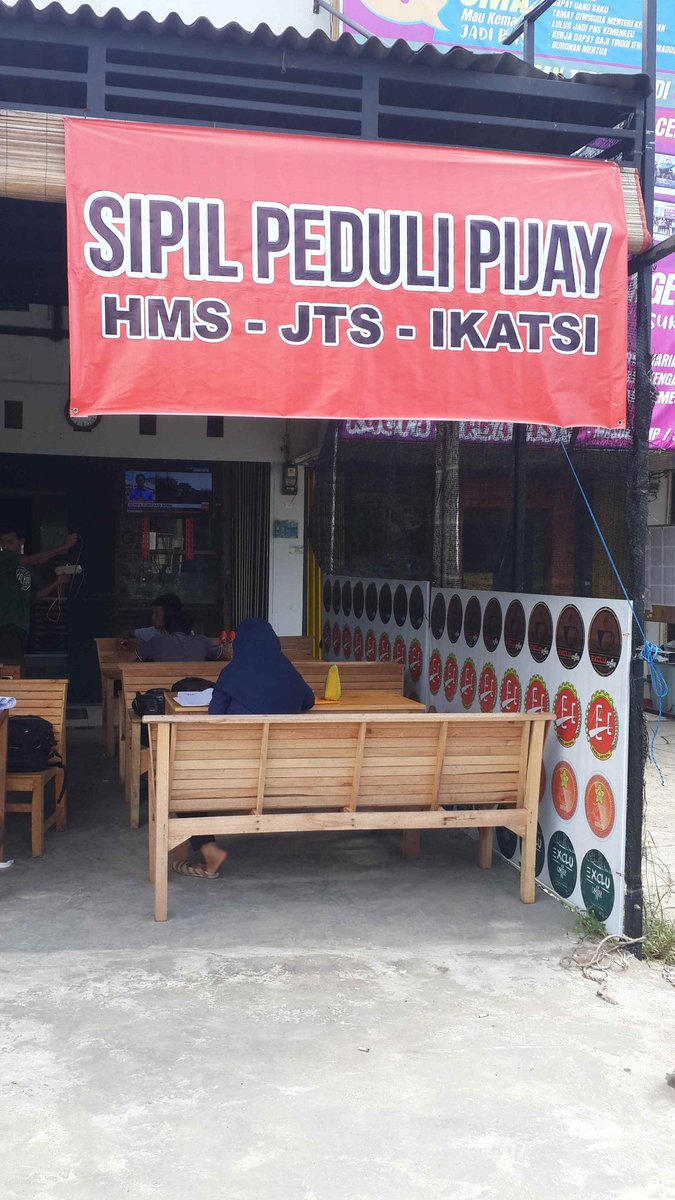 TIM 1 SIPIL PEDULI PIJAY sudah bergerak menuju lokasi. Insya Allah posko di seputaran Masjid Delima <a href="/HMSFTUSK/">HMS-FT.USK</a> <a href="/jtsunsyiah/">JTS-Unsyiah</a> <a href="/SipilPeduli/">Sipil Peduli</a>