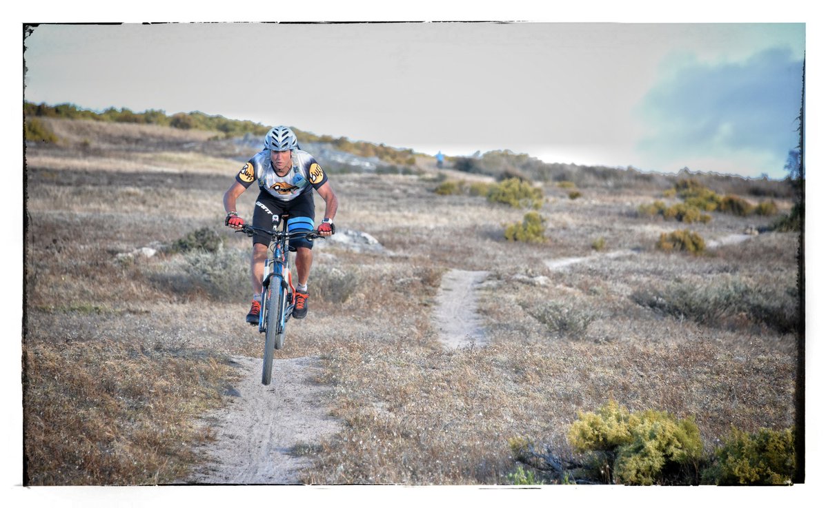 JacqMaraisPhoto's tweet photo. Air Time #XTC 4 #TheOom @KhwattuSan on @WestCoastWaySA. Love that @GiantRSA Bike! ][ @Buff_ZA @Osprey_ZA @mountainbike_SA @DarlingBrew #mtb https://t.co/R2YPREDyp4