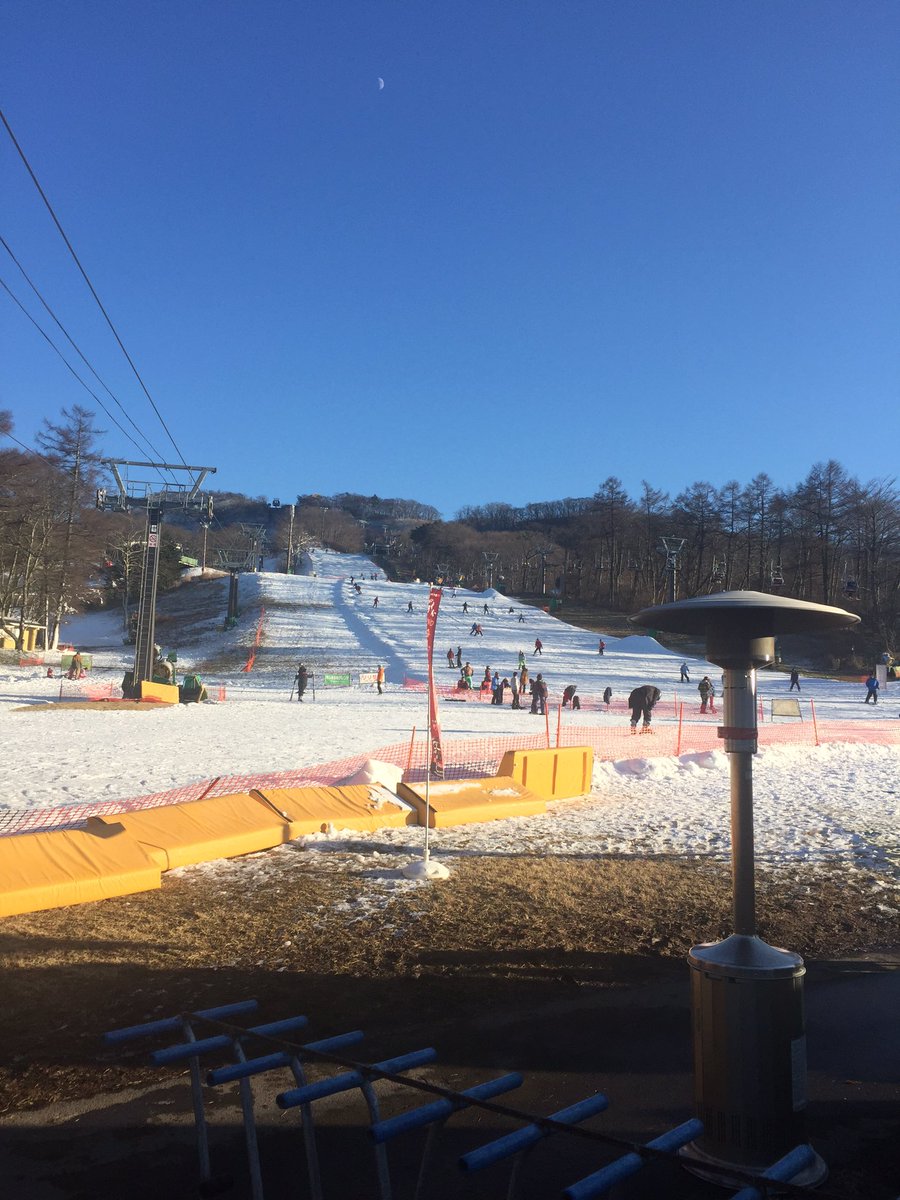 tocso625's tweet photo. 今年の初滑りは初の軽プリ
やっぱ軽井沢いいなー別荘建てたい
そして雪がない https://t.co/X3E5onxZ9j