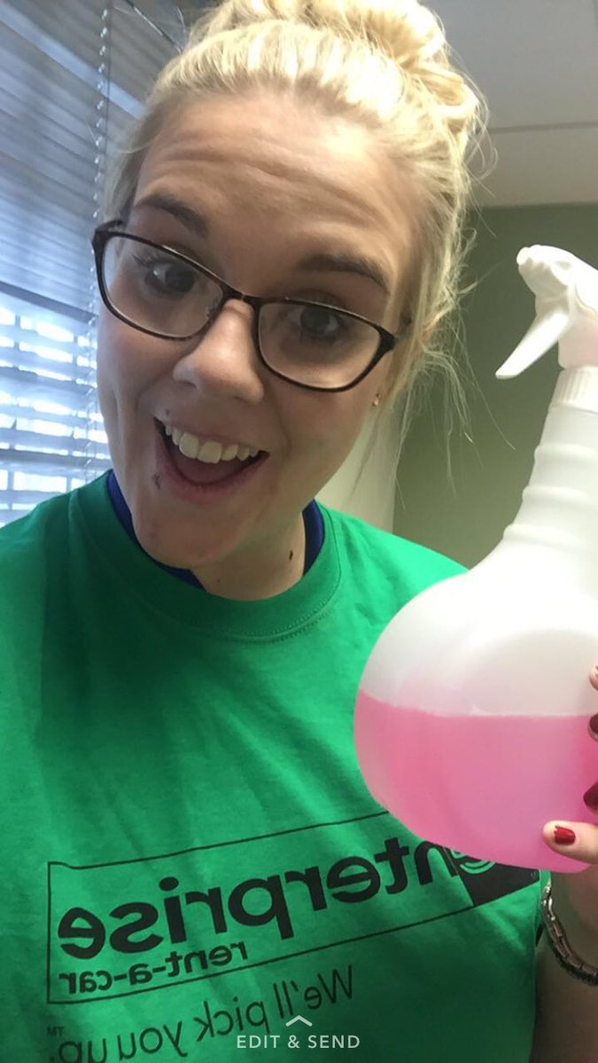 soph_kavanagh's tweet photo. Getting my marigolds on at U320 Northwich! #Workplacequality #U3ethics @kuljit_manku @U3BetterMan https://t.co/9Ch0DCImkp