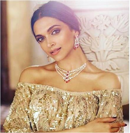 MulticulturalXL's tweet photo. Aashni + Co Exclusive Wedding Show – 8th Jan https://t.co/DOxDfHRRPF
#fashion #Asian https://t.co/PHbu5pbzLa