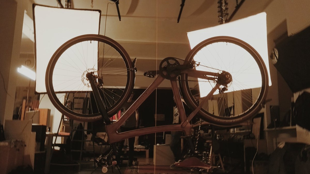 GiraffeVisual's tweet photo. Otrpus ierastā studijas skata. Strādājam! #materiabikes https://t.co/92ml8ZaVJM