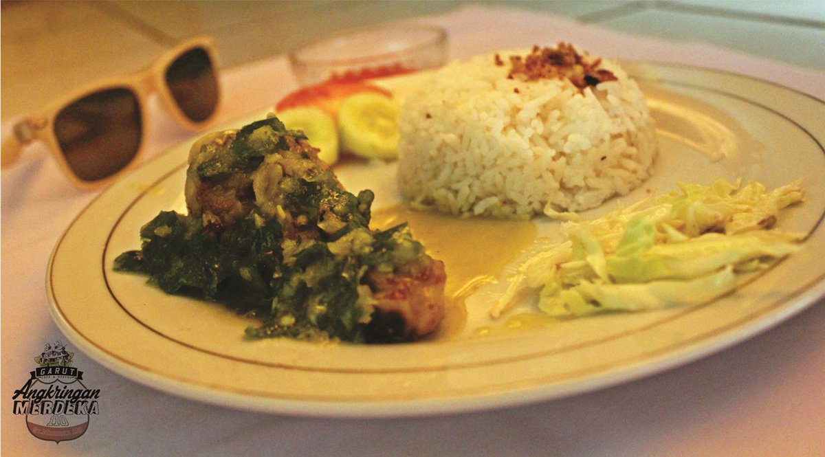 selamat malam semangat malam guys, dengan cuaca yang super dingin gini mari temani perut mu dengan makanan hangat. kita tunggu ya guys di AM