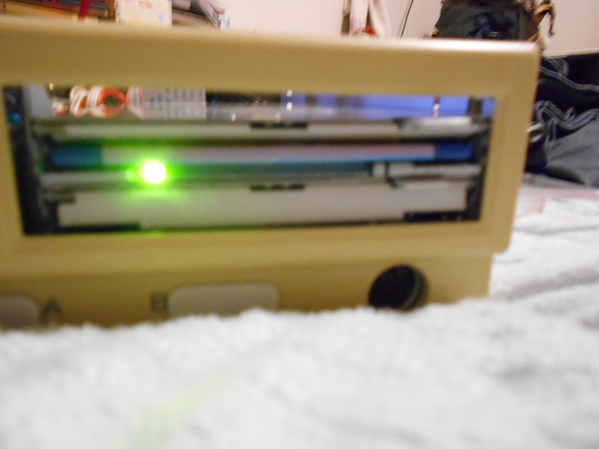 hirataz4's tweet image. 手持ちのMSX2パソコン(HB-T600)のFDDが壊れたので新しいFDDと交換…いまやDOS/Vノート用FDDへ接続できるキットが売られているのですぐ交換できて有難いです。ついでに2ドライブ化(爆) #MSX #HITBIT