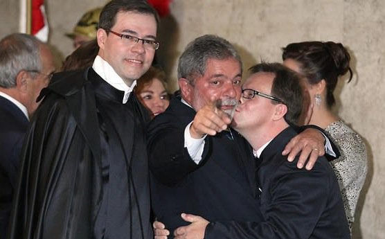 Ver imagem no Twitter