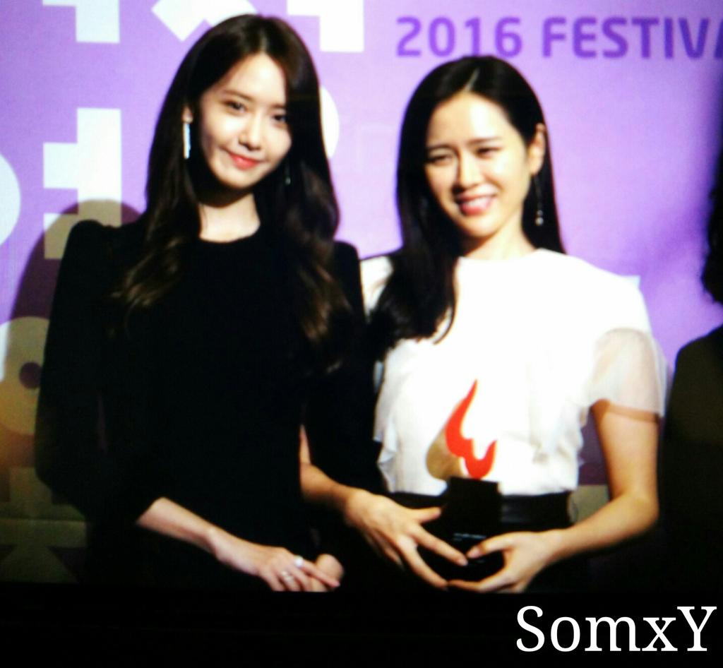 [PIC][07-12-2016]YoonA đảm nhận vai trò MC cho "2016 WOMEN IN FILM KOREA FESTIVAL" tại Art Nine vào tối nay CzEme6wUQAAGphK