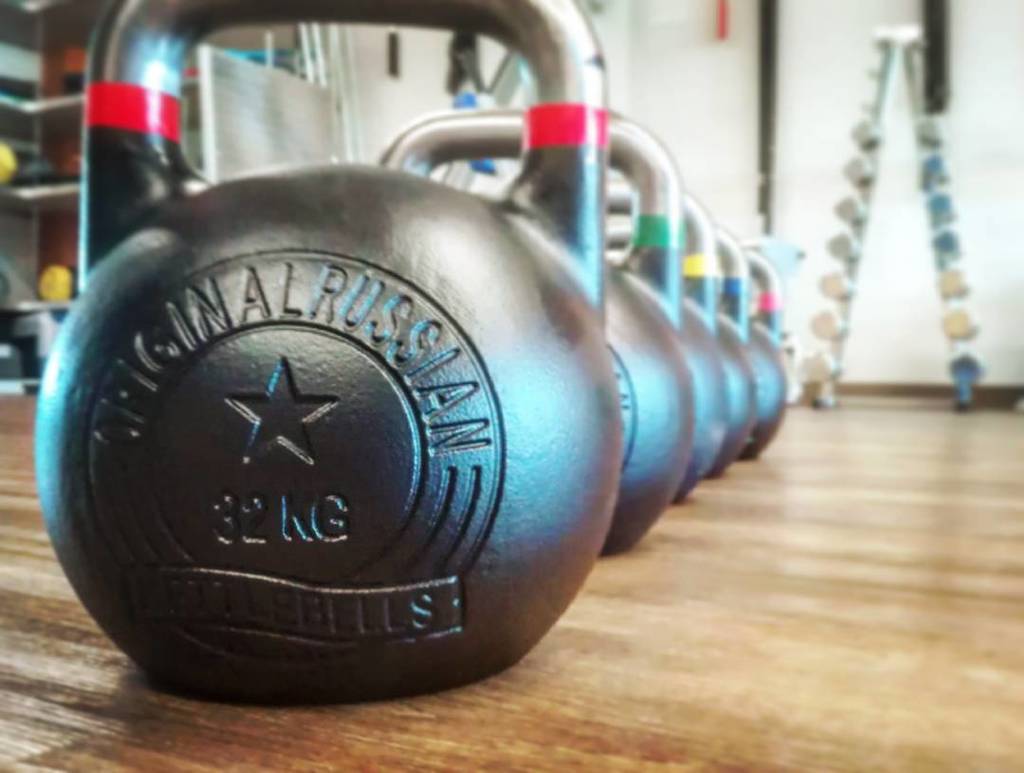 Poppmani's tweet photo. #physiofit get a #bodyofsteal with #coachingpower and #russianstyle 😂😂 new stuff arrived ;) #gettingbackstronger #w… https://t.co/2VrEjW0H8o