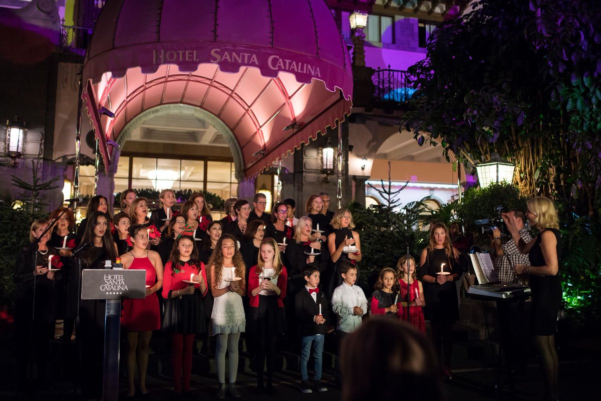 Así fue nuestro tradicional encendido de luces de #Navidad. ¡Gracias a todos por asistir! bit.ly/2g9GYbn