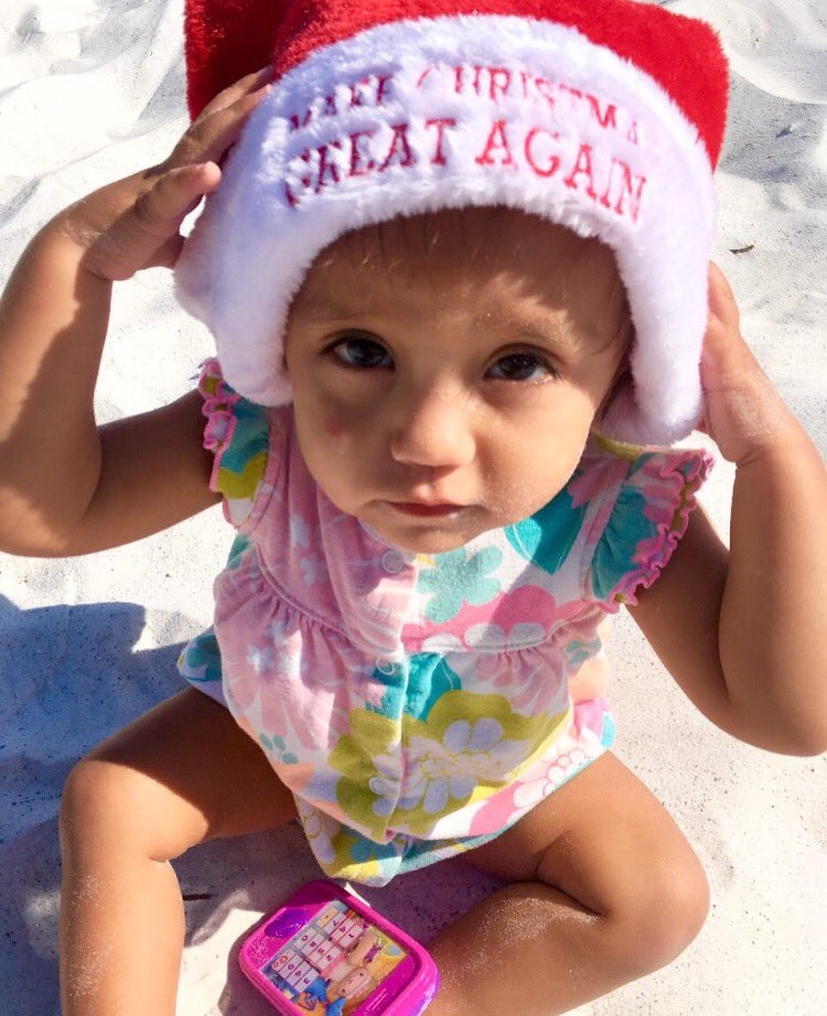 MCGA2016's tweet photo. #this is #christmas 🎅🏻 #MCGA2016 #makechristmasgreatagain #baby #beach #happy #HolidaysAreComing #supportsanta https://t.co/w91caQ3X1a