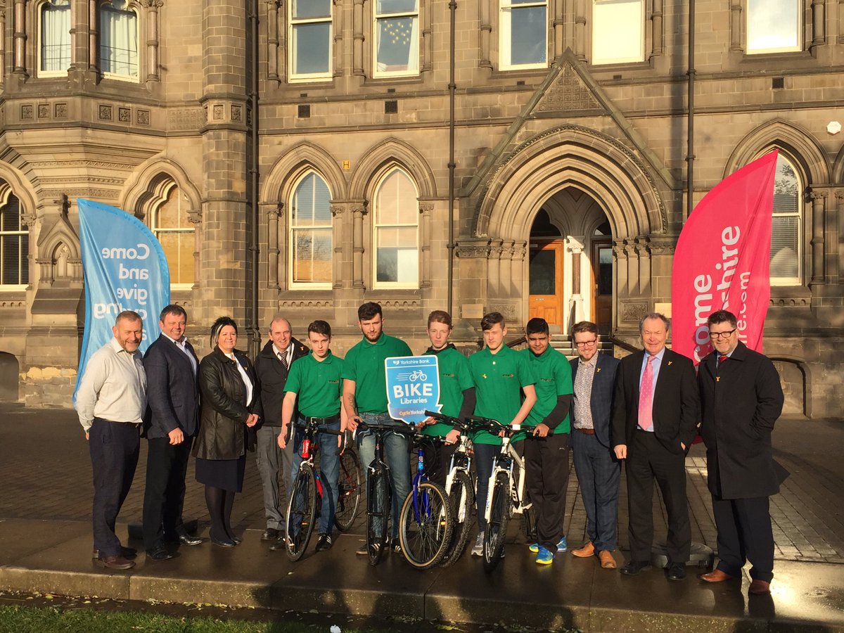 Dave_Budd_'s tweet image. #Middlesbrough&apos;s @yorkshirebank #bikelibrary is up &amp;amp; running. Part of @letouryorkshire legacy. Why not borrow a bike and get out &amp;amp; about? 🚴🏼
