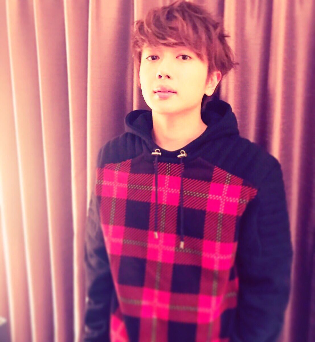 𝐦𝐢𝐲𝐮 Twitterissa 1枚目 クリスマスデートの彼氏感 2枚目 誰よりも若く見えるにっぴー 3枚目 気付いたら母の身長抜かしちゃったよ感 個人的に3枚目にフェロモン感じてます らーぶ あもーれ Nissy 西島さん 西島隆弘 にっしー aの人 aの人だよ 𝐦𝐢𝐲𝐮 Twitterissa 1枚目 クリスマスデートの彼氏感 2枚目 誰よりも若く見えるにっぴー 3枚目 気付いたら母の身長抜かしちゃったよ感 個人的に3枚目にフェロモン感じてます らーぶ あもーれ Nissy 西島さん 西島隆弘 にっしー aの人 aの人だよ
