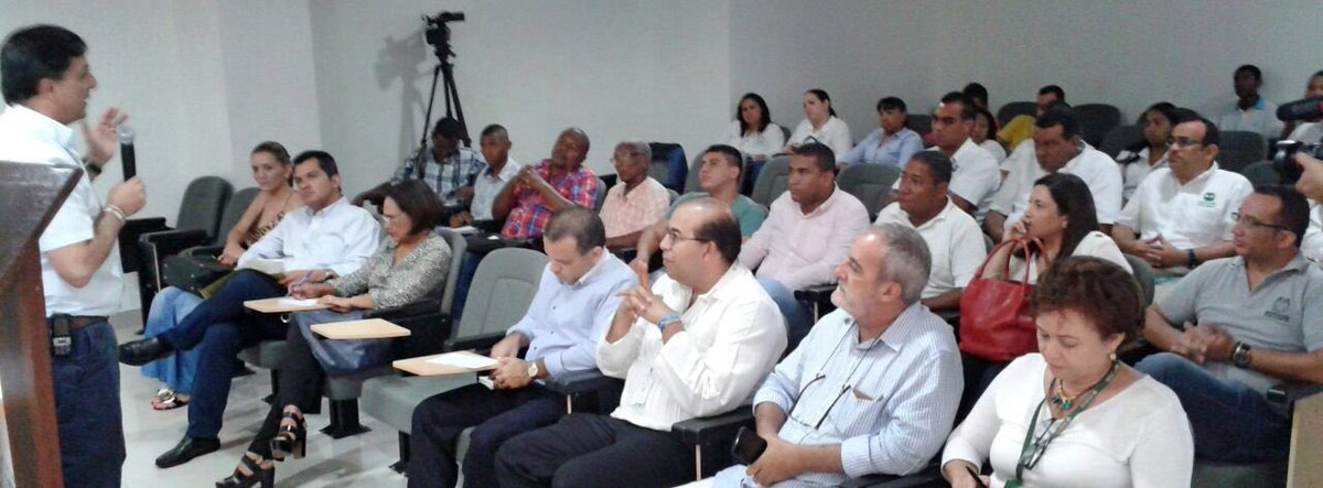 PersoneriaVpar's tweet photo. Personero @ponchitocampo acompaña Rendición de Cuentas de Registrador @jcgalindovacha en @Valledupar_Col https://t.co/qCQeZxcuwO