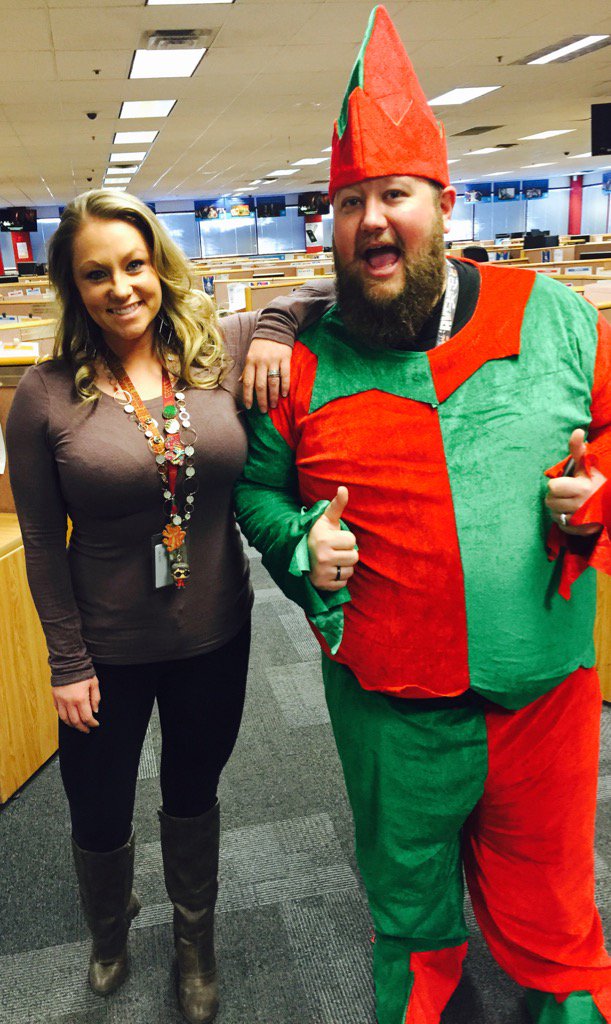 KristiHartTP's tweet photo. I'd like to take a minute to acknowledge my brother in law dressed as an elf! #icanteven @BoiseCCM @AMOS_EDC_TPBOI https://t.co/SnKxH4MfPx