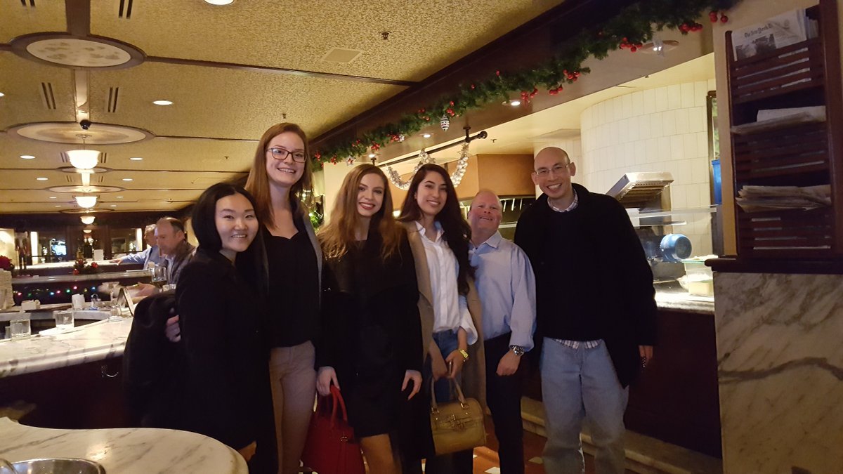 AMASanFrancisco's tweet photo. Thank you to everyone who came out and participated in our last Be The Spark event for the year! #sfAMA #BeTheSpark https://t.co/0L1JzIoBwW