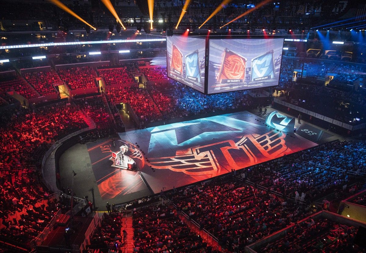 AddeSports's tweet image. This is awesome!
"Esports attracted more viewers than the NHL finals"
buff.ly/2h60suL