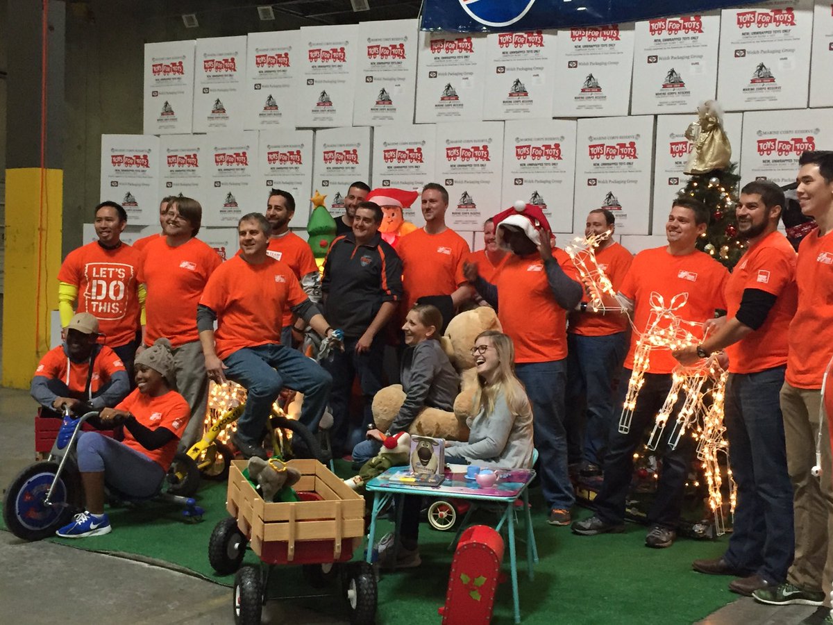 #ToysforTots #GivingBack