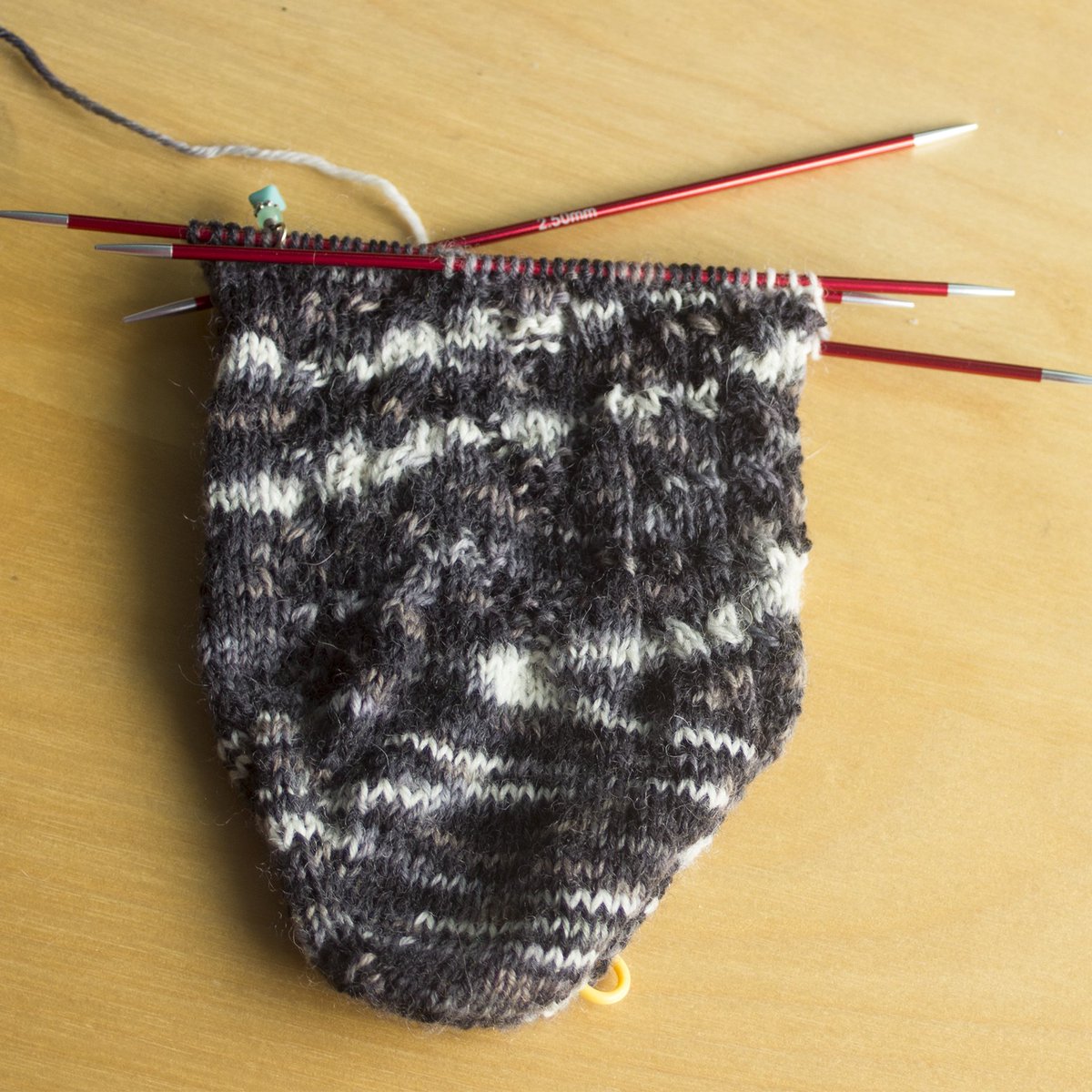 lapurplepenguin's tweet image. #WIPWednesday A pair of #toeup #socks Unusual for me, I'm usually a cuff-downer