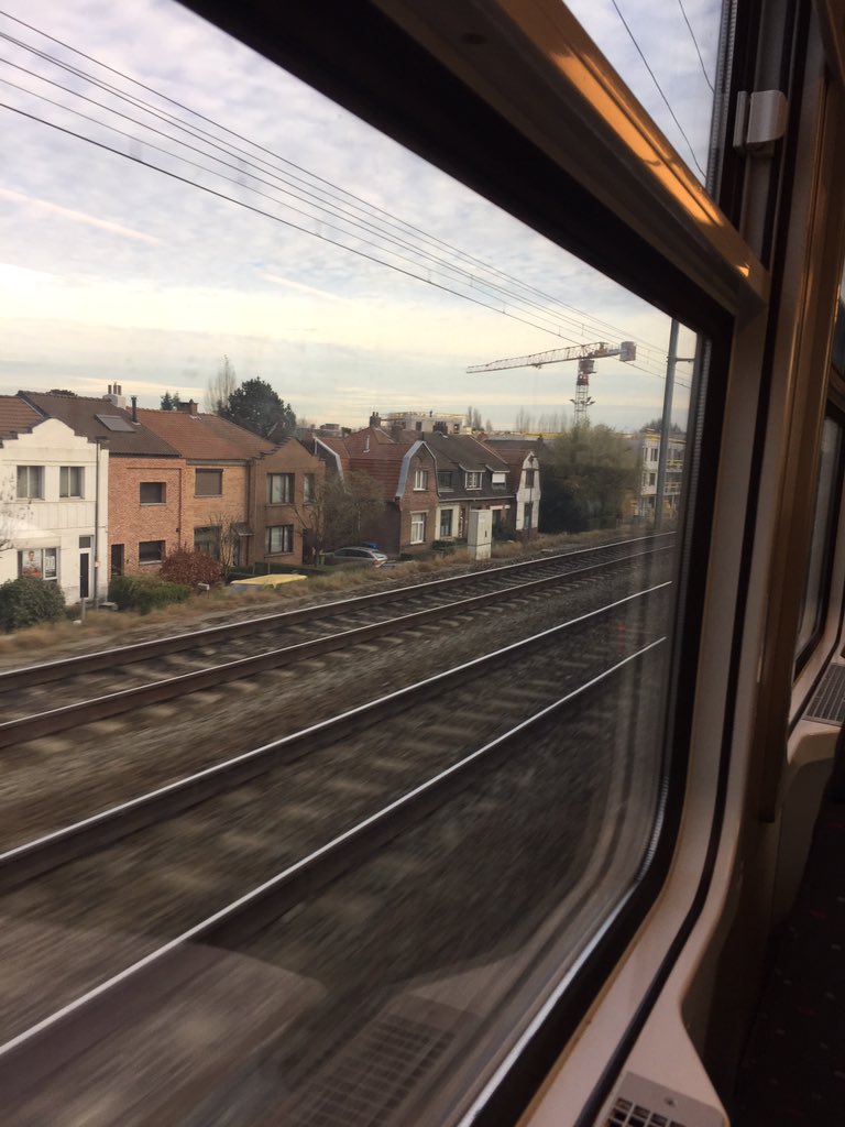 On my way to <a href="/ThomasMoreBE/">Thomas More-hogeschool</a> in Mechelen, waar we <a href="/VickVlaanderen/">Vick</a> (product van <a href="/vdab_be/">VDAB</a>) gaan voorstellen aan een groep studenten!