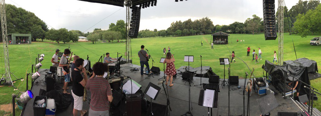 Warming up for #zoolakecarols2016 with <a href="/CamBruce/">Cameron Bruce</a>, <a href="/JustinSerrao/">JUSTIN SERRAO</a>, <a href="/Hannaholdsoul/">Hannah Foster</a> &amp; perhaps the coolest band ever.