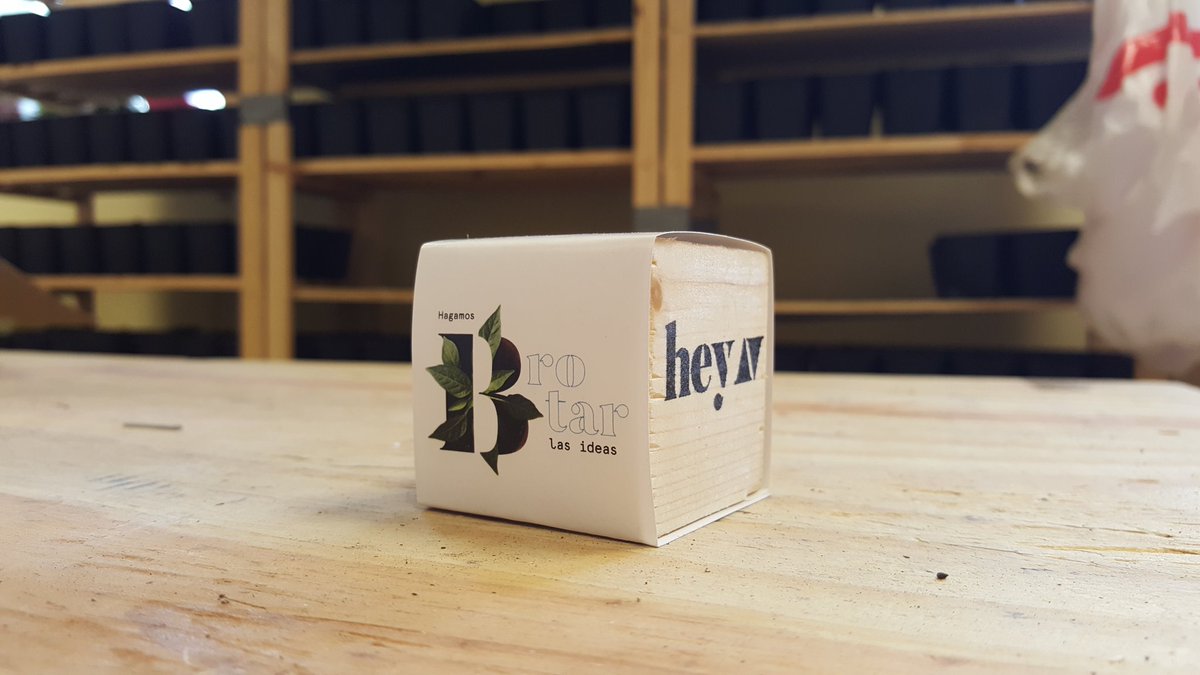 planticascom's tweet photo. Esperamos que nuestros amigos de @heyavenue disfruten de su regalo de Navidad #artesanal y #ecológico https://t.co/4fdneXqmwj