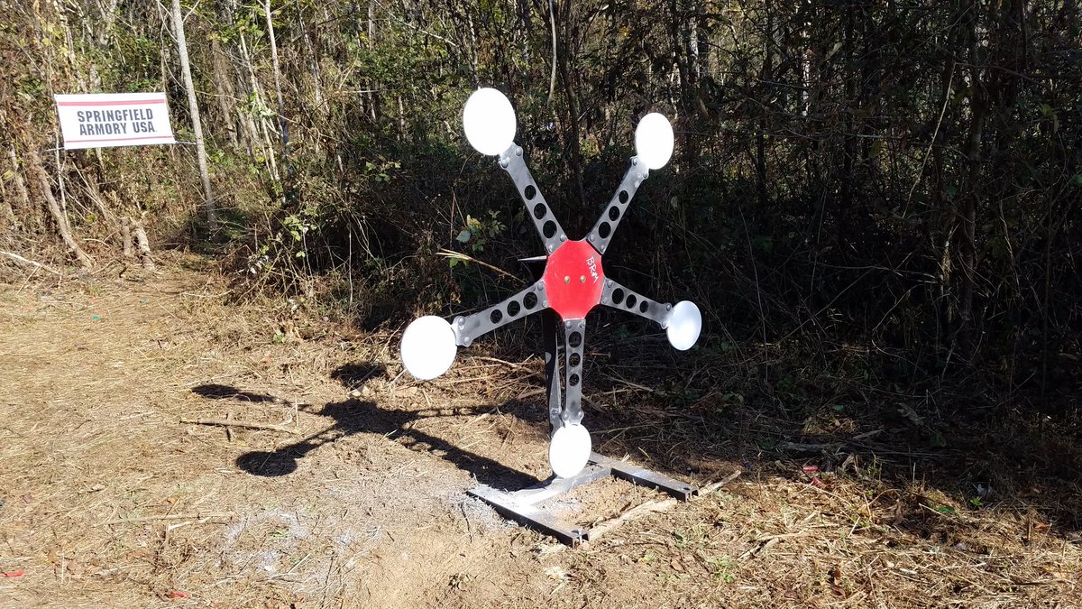 RedStitch2011's tweet photo. The Red Stitch Magstar in action at @Shoot_The_Rock #redstitchtargets #threegun #steeltargets https://t.co/U89rAVN3t0