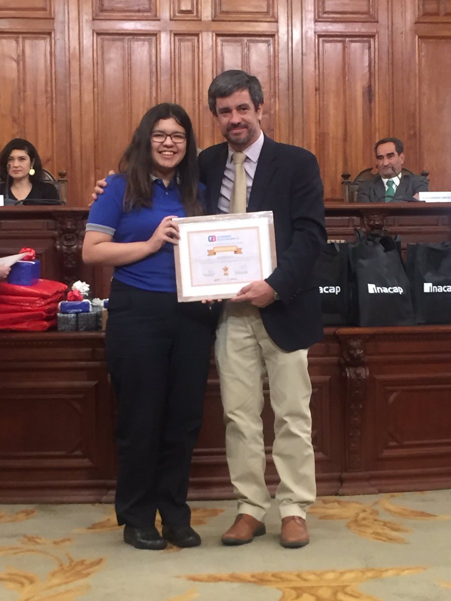 ANPChile's tweet photo. Valentina Durán alumna destacada de las Olimpiadas de Actualidad 2016 #OA2016 Felicidades!! @CedemInacap https://t.co/7efcQA20xI