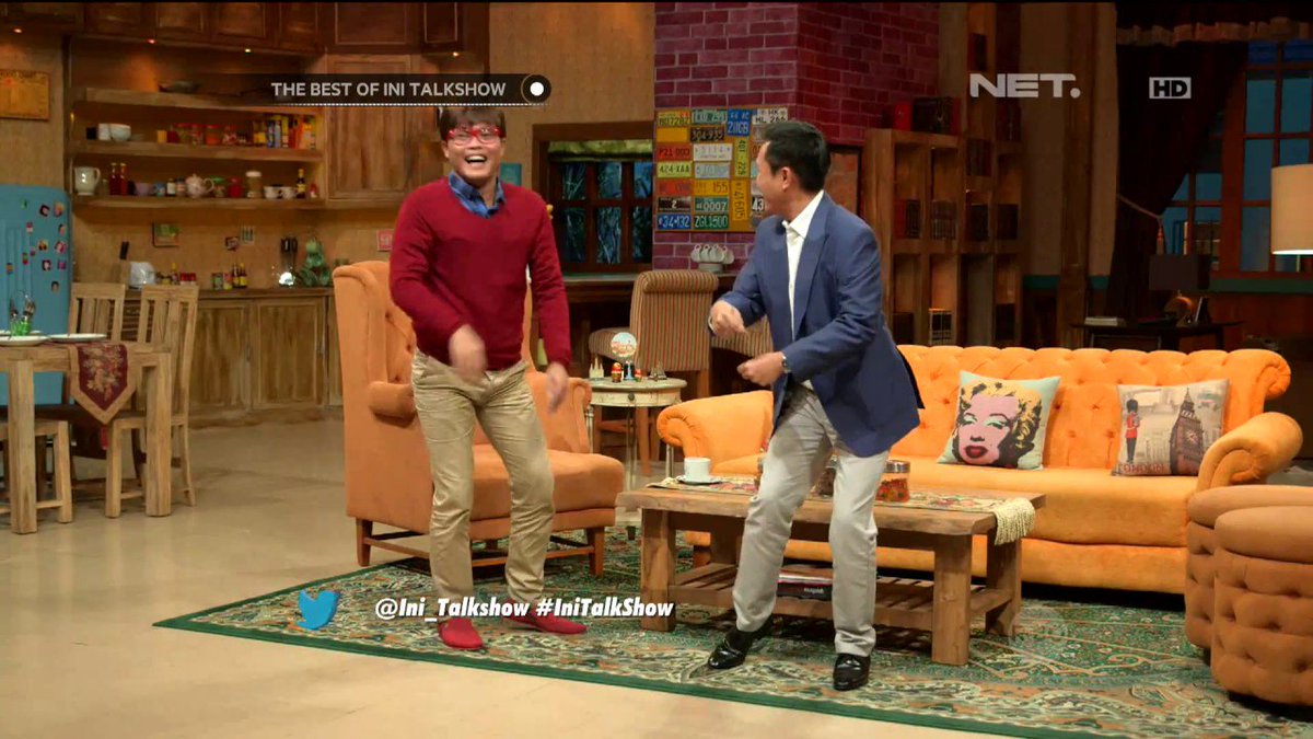 Tweet_Terbaru's tweet photo. The Best of Ini Talkshow – Jago Bener Nih Mas Eko Menguasai Banyak Bahasa https://t.co/SLGBXNVL1C https://t.co/vSEj6i2pdV