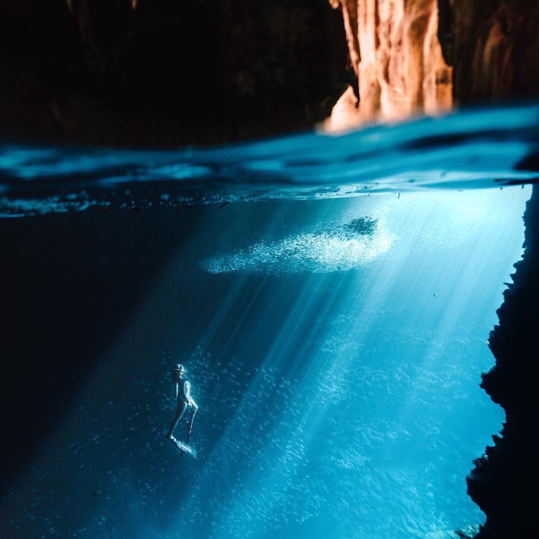 ventureplaces's tweet photo. Exploring Sea Caves in Tonga https://t.co/sLhGlchkhZ