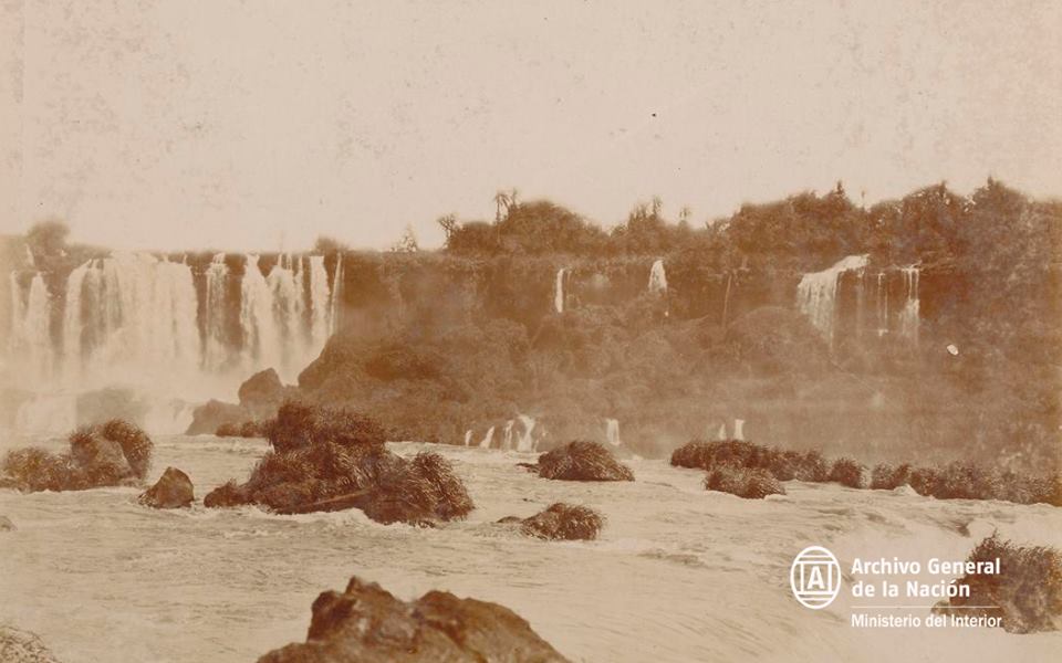 Así se veía el Parque Nacional #Iguazú en sus comienzos
Comprá hoy con #BusPlus tu pasaje en micro a Cataratas y descubrí como se ve hoy.