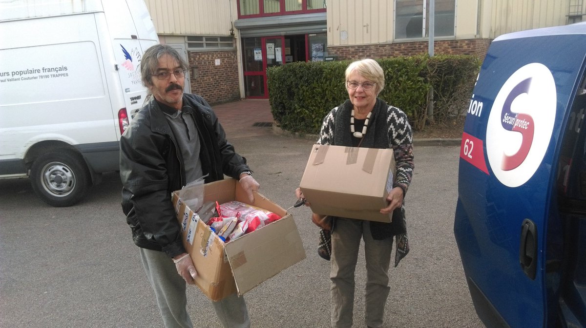 Comme promis tous les invendus alimentaire du Téléthon de <a href="/VilleMaurepas/">Maurepas (officiel)</a>  ont été offert au Secours Populaire d'Elancourt.