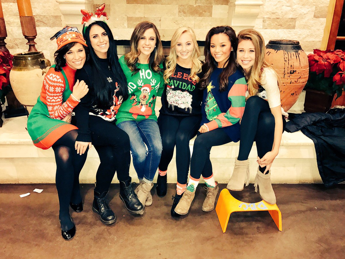 We wish you a merry Christmas! 🎄 <a href="/BroncosCheer/">Broncos Cheerleaders</a>