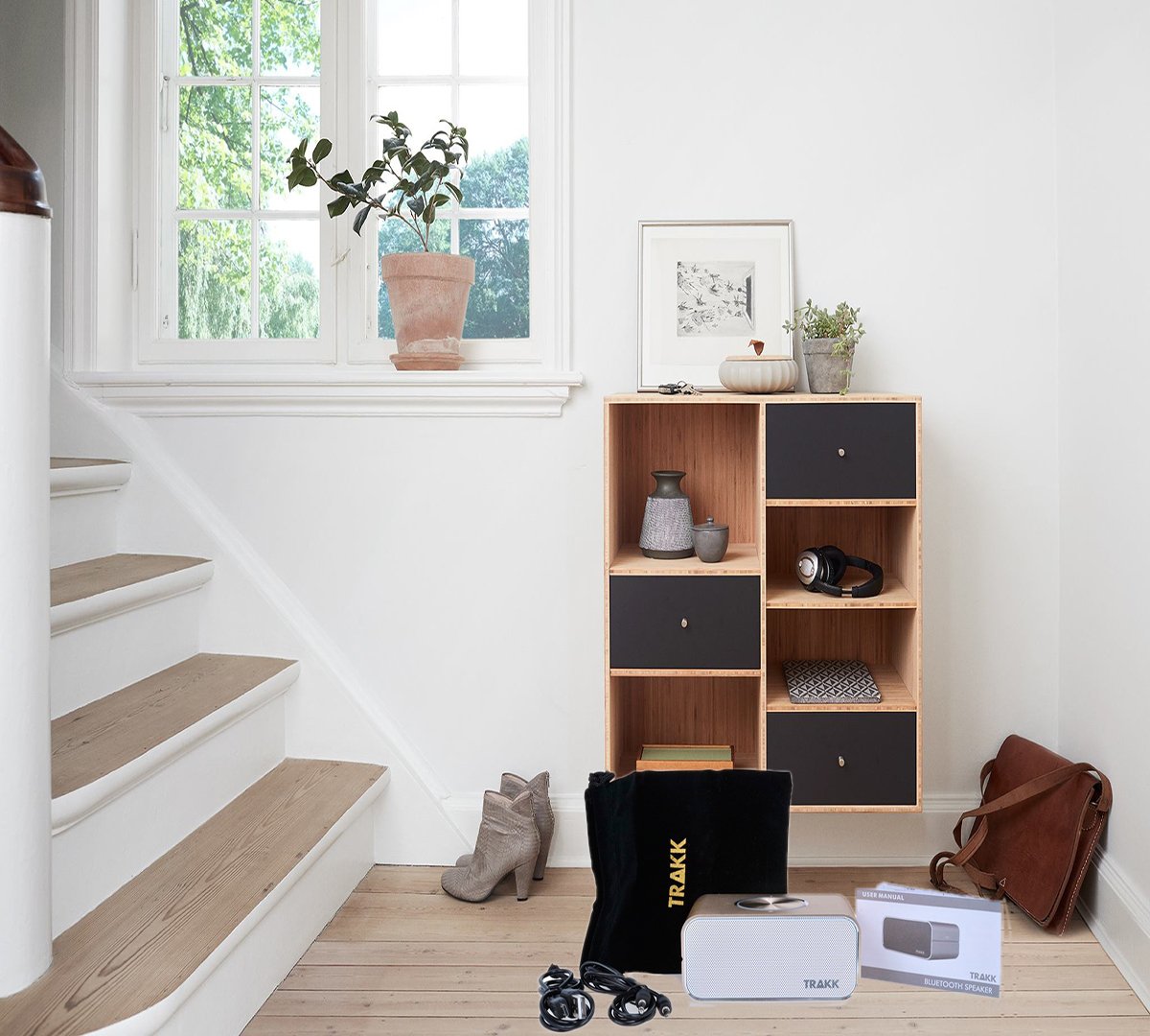 ShopTRAKK's tweet photo. Did we mention our #trakkceo speaker comes with a power bank? #staycharged #stayconnected #bluetoothspeaker #musical #electronictech https://t.co/MNES1kCqwG