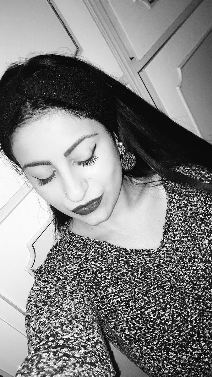 bernadetteglt's tweet photo. #me #sunday https://t.co/WnCfZxlvaX
