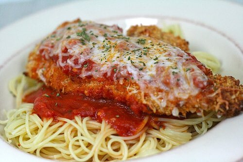 OpenPorchCafe's tweet photo. Today's $5 meal of the day is chicken parm with pasta, 2 garlic breadsticks, and 2 grandmas donuts!  Only while supplies last. https://t.co/gfYcCfpm7V