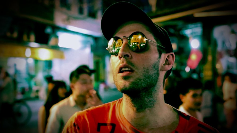 HighFocusUK's tweet image. 'SOI 36' - @ActualJamBaxter X @chemouk - Filmed in #Hanoi - Limited Edition 7" Vinyl OUT NOW!  youtube.com/watch?v=v_VdTz…