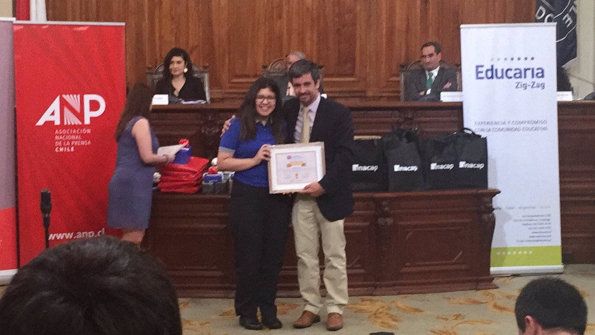 CSVChillan's tweet photo. La alumna vicentina Valentina Durán fue reconocida hoy como la mejor alumna de las Olimpiadas de Actualidad 2016. ¡Felicitaciones! #oa2016 https://t.co/2oV6Soe14X