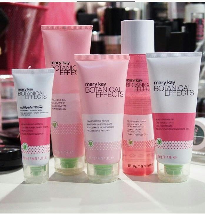 Eizlan_Aziz's tweet photo. Botanical effect evolution skincare, bau yang sangat wangi dengan extrax alovera dan buah naga @nadhyrarazak https://t.co/7NuOKwrq0F